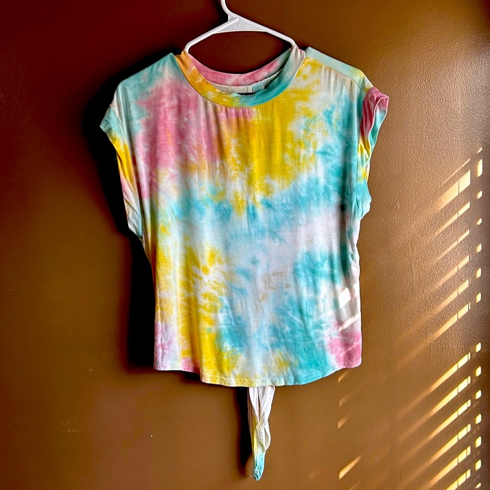Women’s Tie-Die Medium T-Shirt